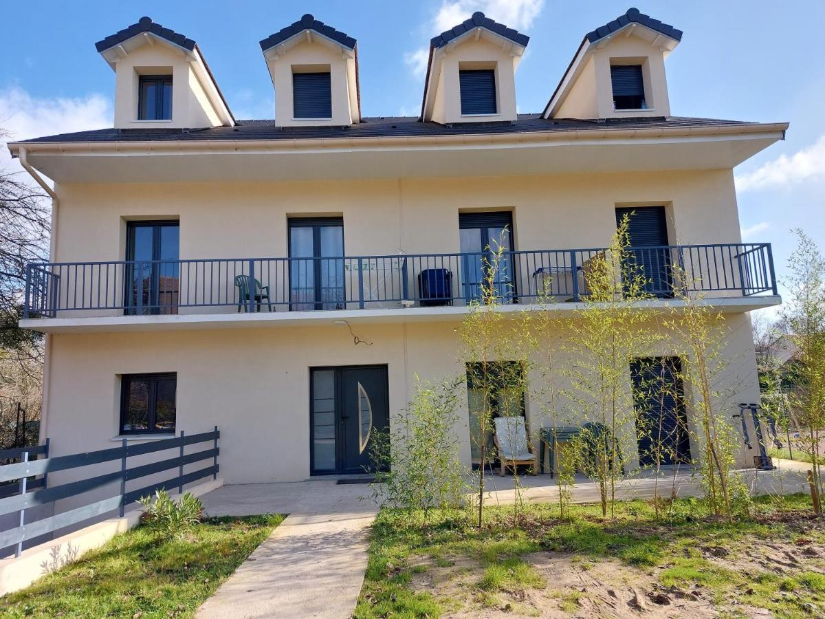 Residence De La Gare, Chambre Meublee ลงชูโม ภายนอก รูปภาพ
