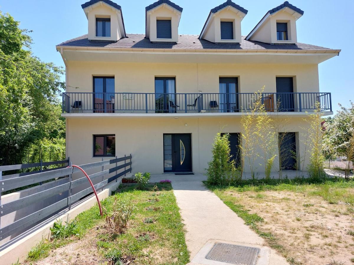 Residence De La Gare, Chambre Meublee ลงชูโม ภายนอก รูปภาพ
