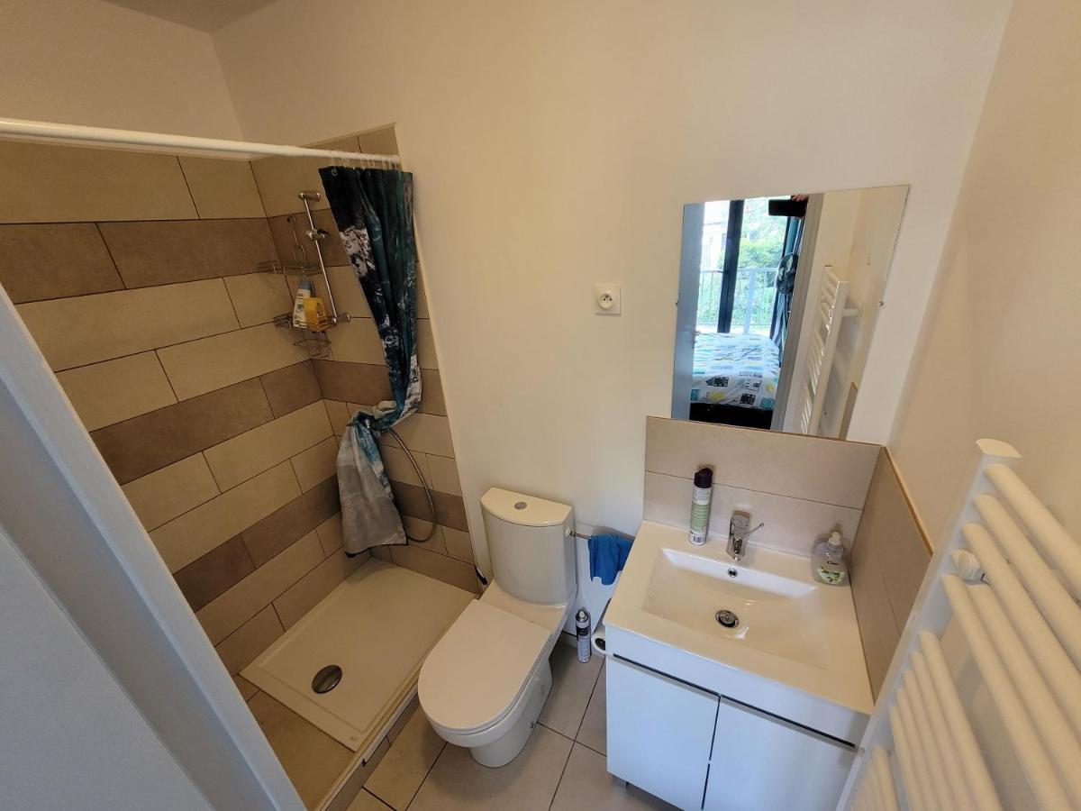 Residence De La Gare, Chambre Meublee ลงชูโม ภายนอก รูปภาพ